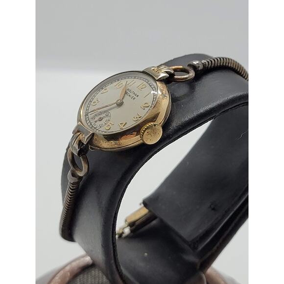 Rare Waltham Premiere Women\'s Vintage 10k Apex RGP Engraved Watch v401-5101 (M) main image 9